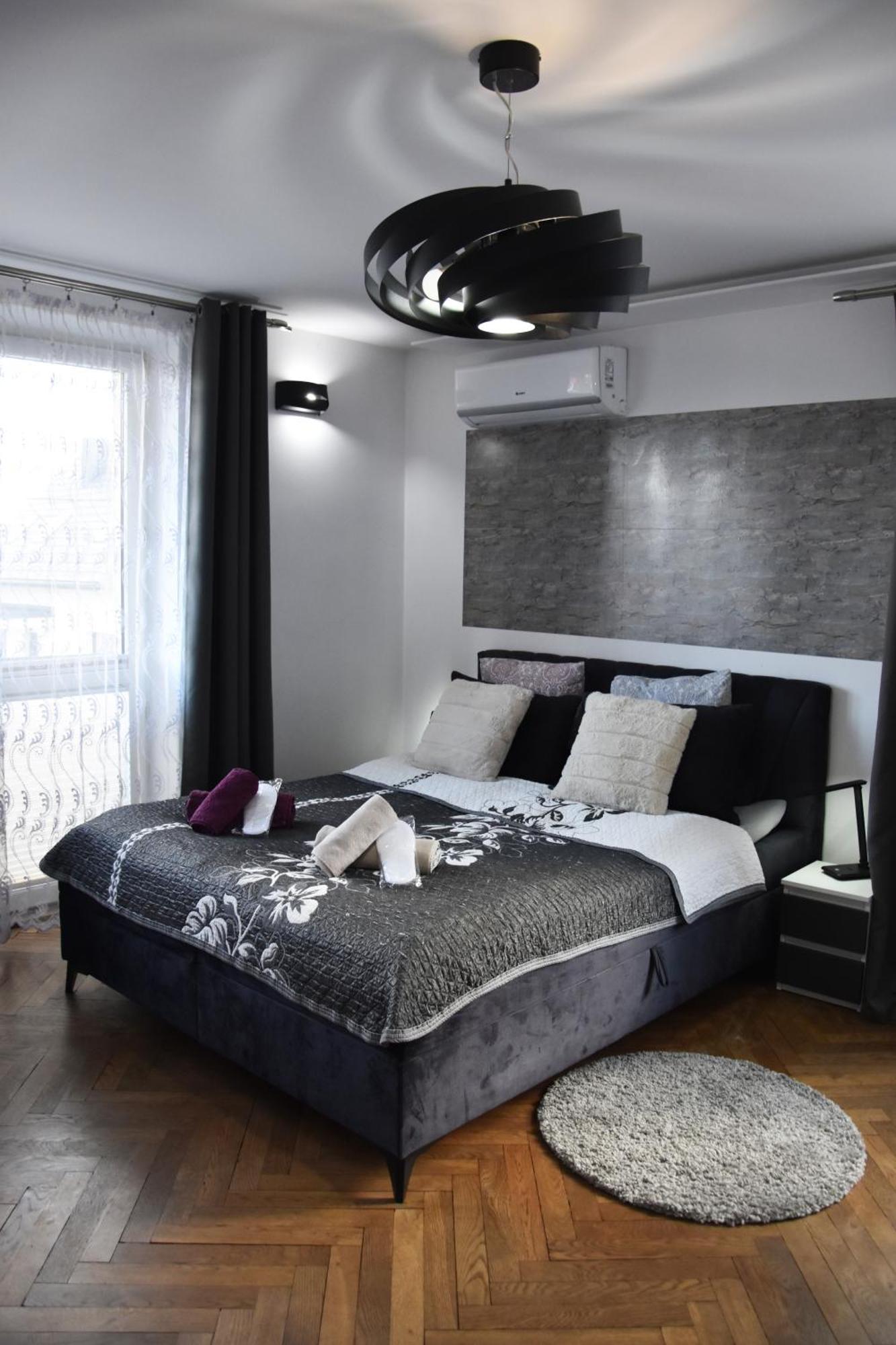 Apartament Night Premium Krakau Buitenkant foto